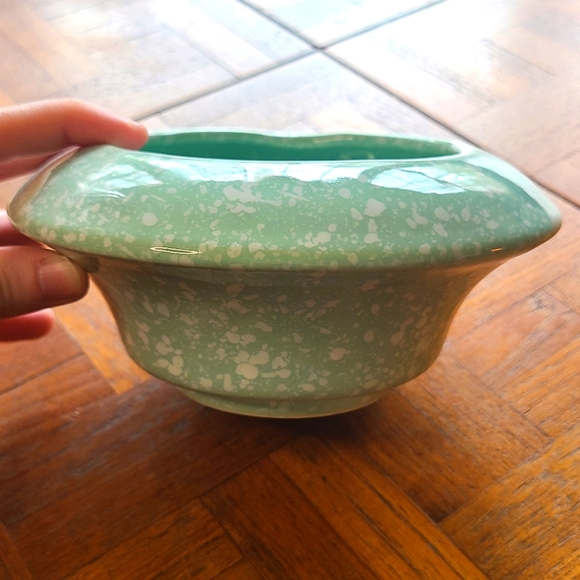 Vintage Other - USA pottery vintage planter bowl